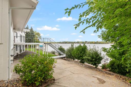 5650 Fairlawn Shores Trail SE, Prior Lake, MN 55372
