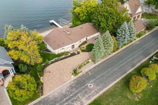 5650 Fairlawn Shores Trail SE, Prior Lake, MN 55372