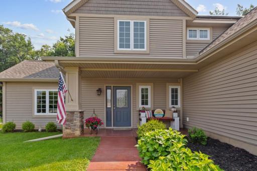 2708 Oak Lawn Drive, Northfield, MN 55057