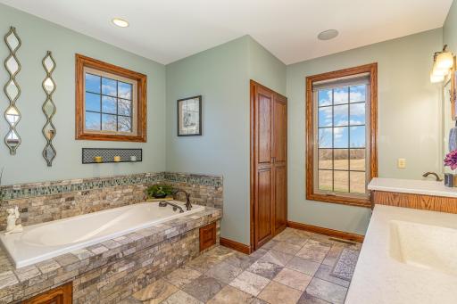 13804 40th Street S, Afton, MN 55001
