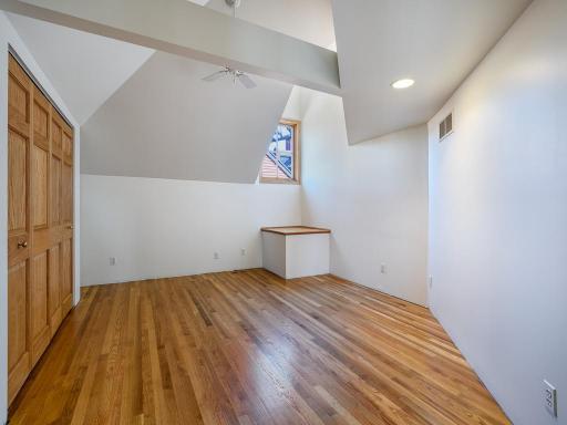 335 Summit Avenue, Saint Paul, MN 55102