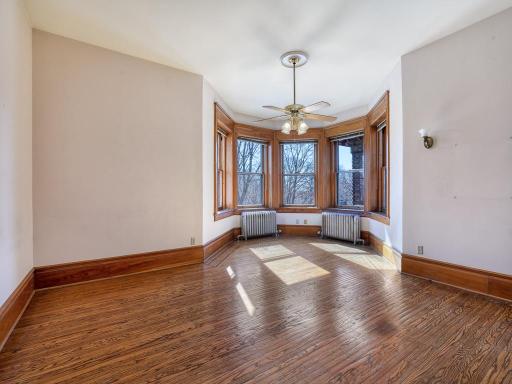 335 Summit Avenue, Saint Paul, MN 55102