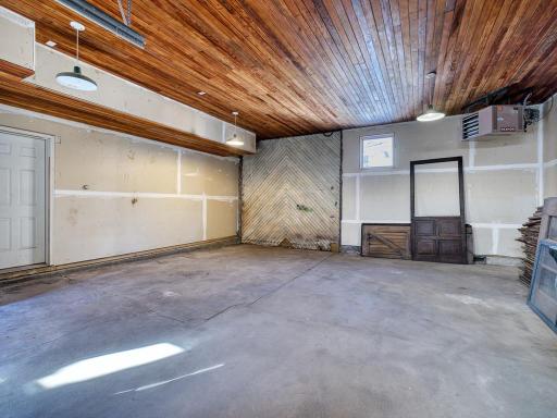 335 Summit Avenue, Saint Paul, MN 55102