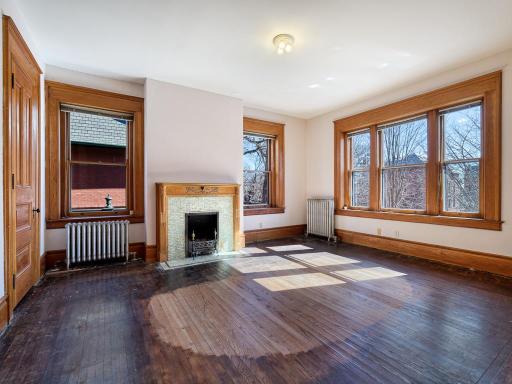 335 Summit Avenue, Saint Paul, MN 55102