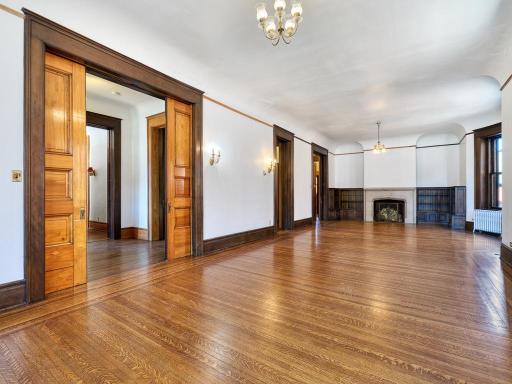 335 Summit Avenue, Saint Paul, MN 55102