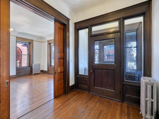 335 Summit Avenue, Saint Paul, MN 55102