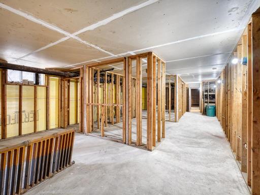 335 Summit Avenue, Saint Paul, MN 55102