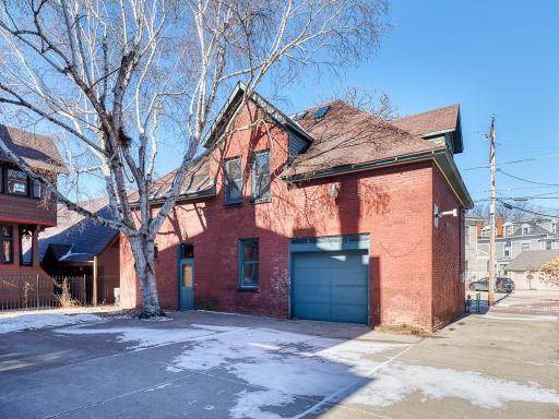 335 Summit Avenue, Saint Paul, MN 55102