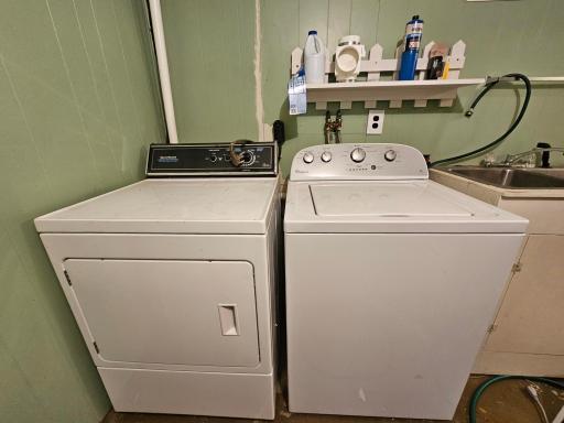 Washer on right staying with property only