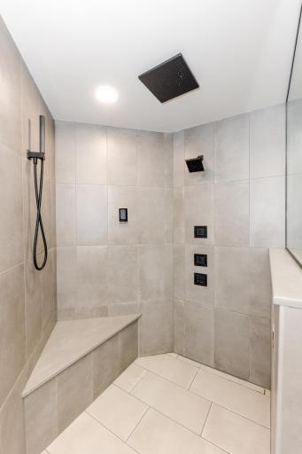 804 S Shore Dr Detroit Lakes, MN 56501-2-7.jpg