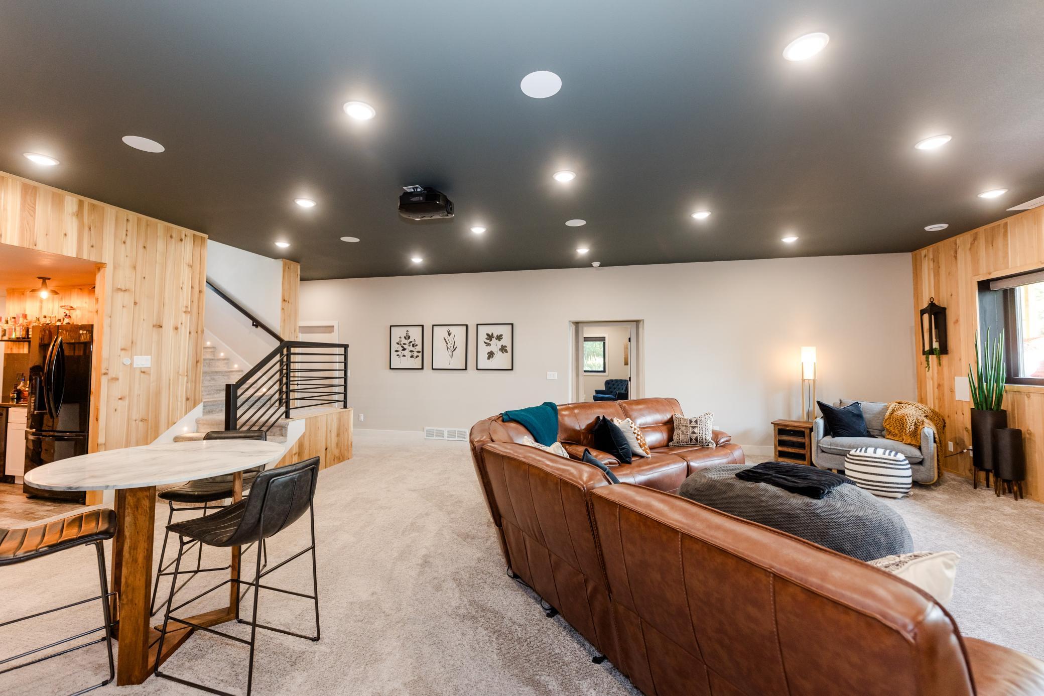 804 S Shore Dr Detroit Lakes, MN 56501-2-24.jpg