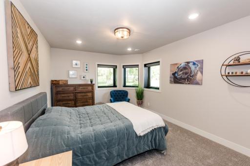804 S Shore Dr Detroit Lakes, MN 56501-2-31.jpg