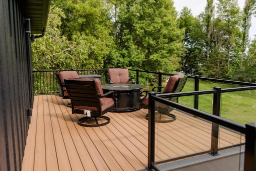804 S Shore Dr Detroit Lakes, MN 56501-2-77.jpg