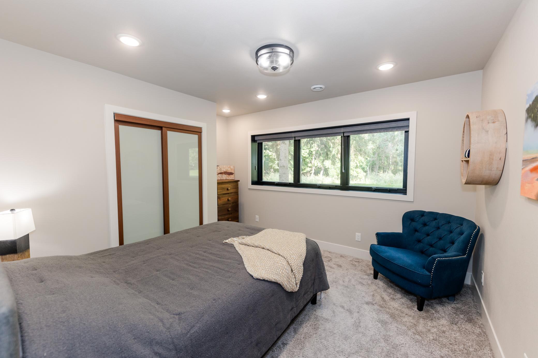 804 S Shore Dr Detroit Lakes, MN 56501-2-34.jpg