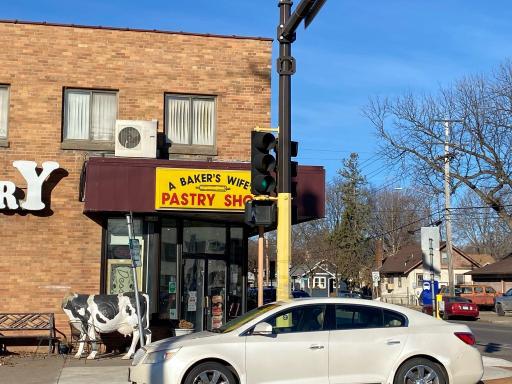 Enjoy the neighborhood pastry shops, restaurants, and coffee shops