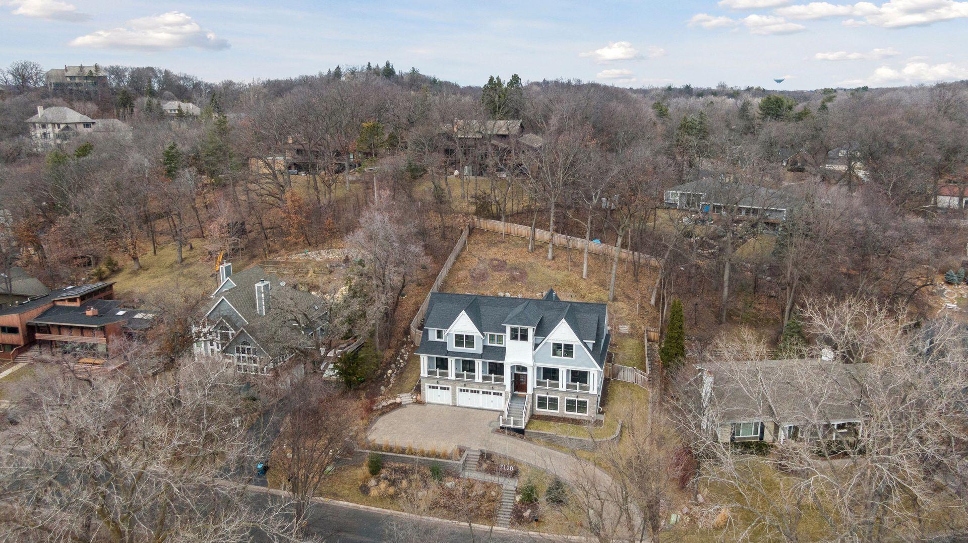 7120 Mark Terrace Drive Overview