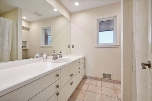 5940 Hardscrabble Circle, Minnetrista, MN 55364
