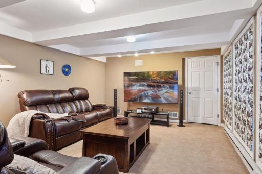 5940 Hardscrabble Circle, Minnetrista, MN 55364