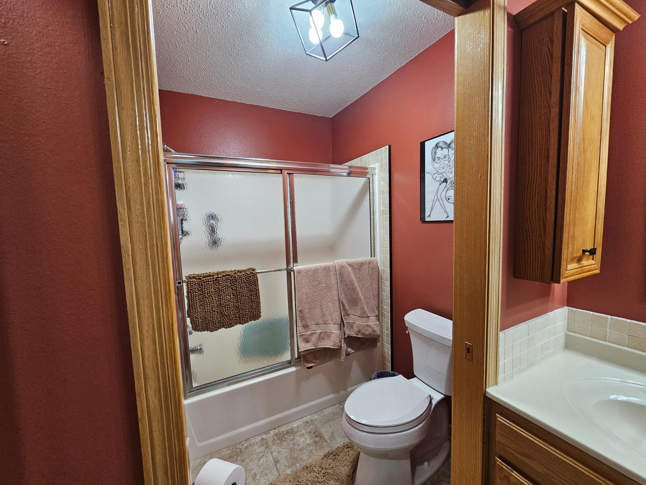 Primary bath 2.jpg