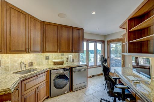 16 Evergreen Road, Saint Paul, MN 55127