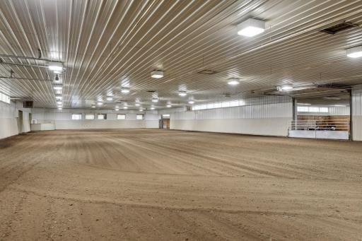 80 x 180 heated arena