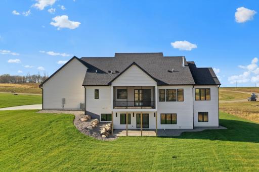 1657 Boelter Estates Drive NW, Rochester, MN 55901