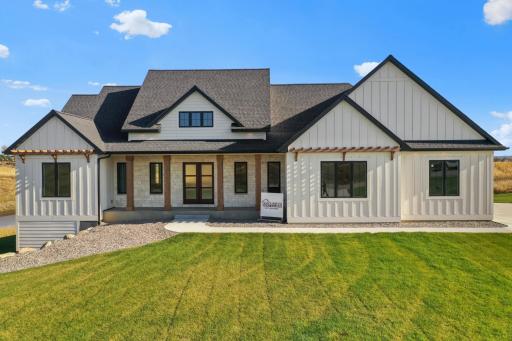1657 Boelter Estates Drive NW, Rochester, MN 55901