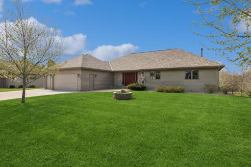340 Klarsyn Street SE, Cokato, MN 55321