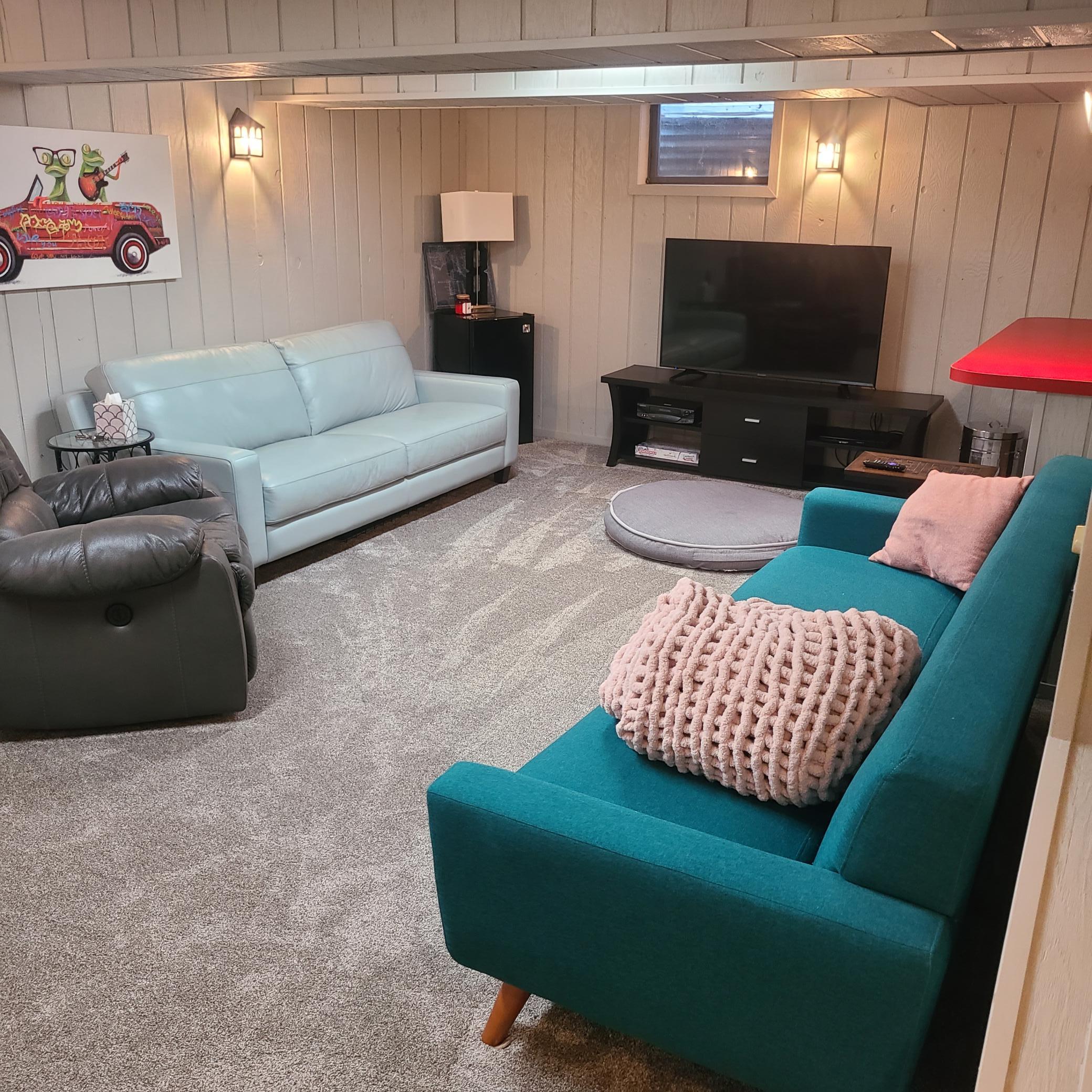 flex room with bar