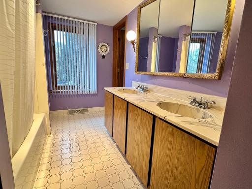 948 Main Avenue, Murdock, MN 56271