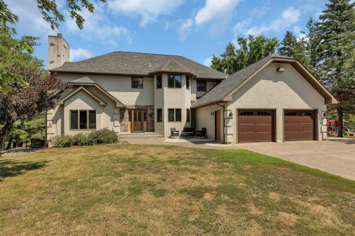 13998 212th Avenue NE, New London, MN 56273