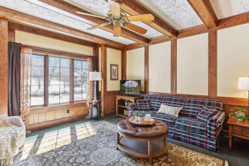 2800 Woods Trail N, Burnsville, MN 55306