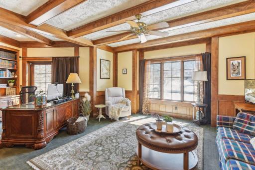 2800 Woods Trail N, Burnsville, MN 55306