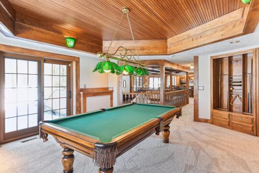 2800 Woods Trail N, Burnsville, MN 55306