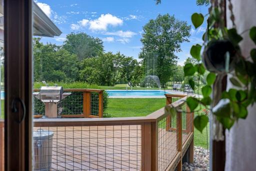 2 Martin Lane, North Oaks, MN 55127