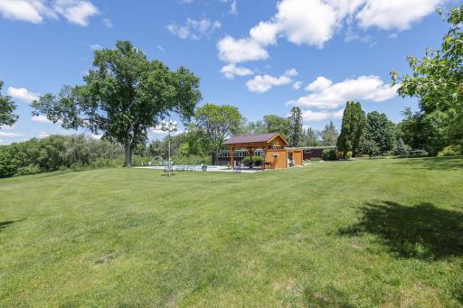 2 Martin Lane, North Oaks, MN 55127