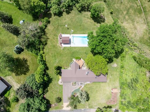 2 Martin Lane, North Oaks, MN 55127
