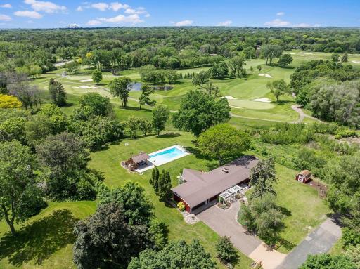 2 Martin Lane, North Oaks, MN 55127