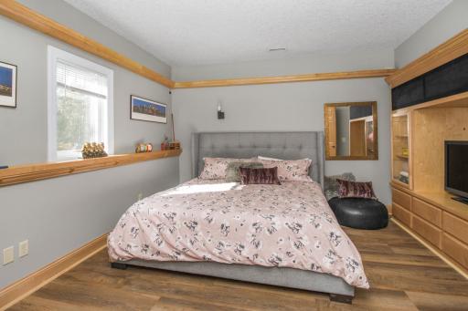 9547 Dellwood Road Lane N, Stillwater, MN 55082