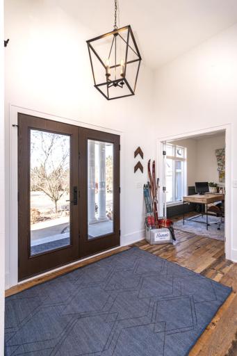 9547 Dellwood Road Lane N, Stillwater, MN 55082