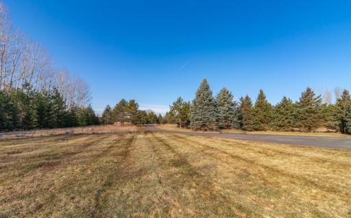 9547 Dellwood Road Lane N, Stillwater, MN 55082