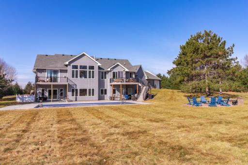 9547 Dellwood Road Lane N, Stillwater, MN 55082