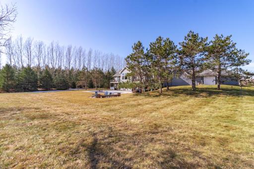 9547 Dellwood Road Lane N, Stillwater, MN 55082