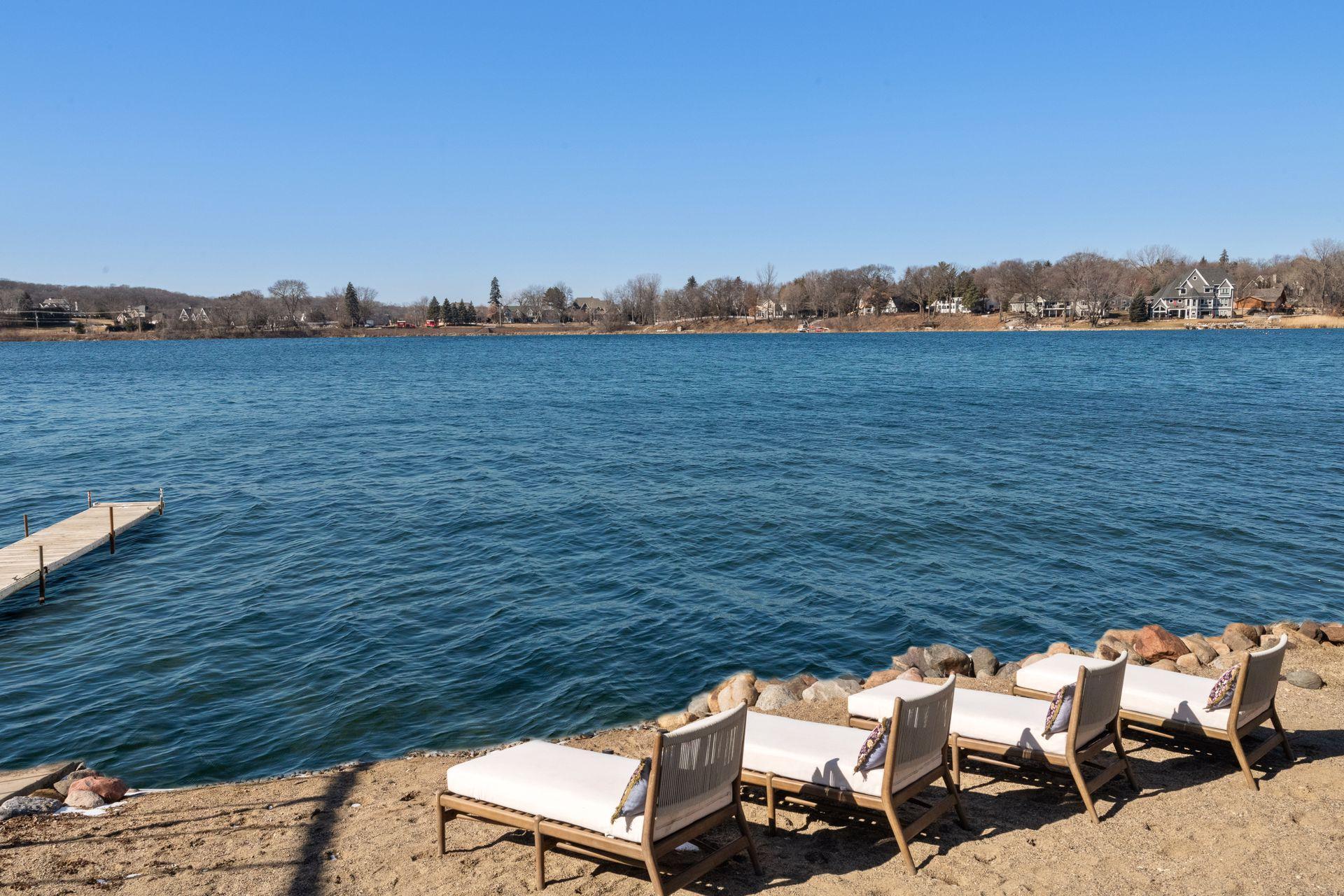 Lake Virginia is a fully recreational lake spanning nearly 105 acres with fantastic boating, water sports and fishing.