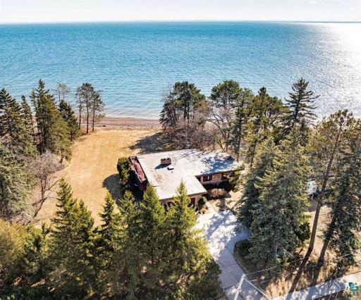 5918 London Road, Duluth, MN 55804