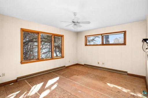 5918 London Road, Duluth, MN 55804