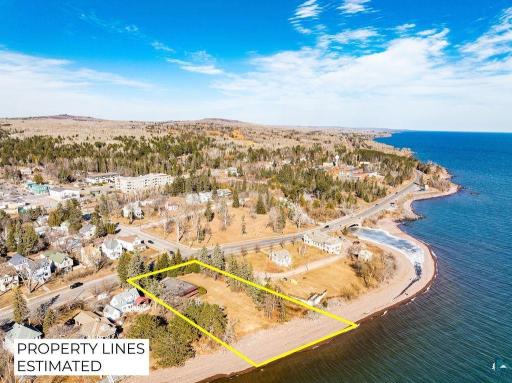 5918 London Road, Duluth, MN 55804