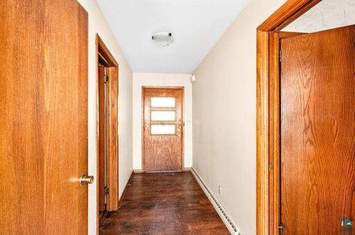5918 London Road, Duluth, MN 55804