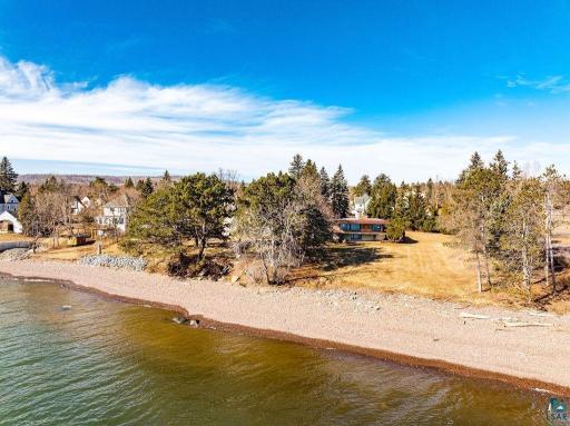 5918 London Road, Duluth, MN 55804