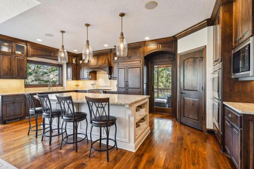 4285 Trillium Lane W, Mound, MN 55364